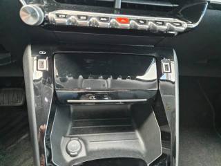 PEUGEOT 2008 usata, con Lettore CD