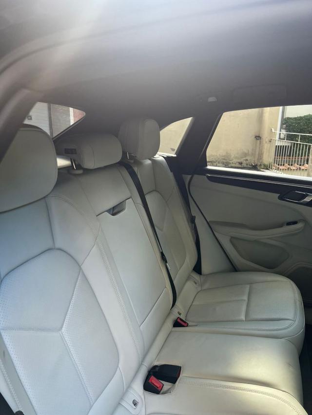 PORSCHE Macan usata, con Specchietti laterali elettrici