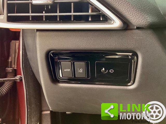 JAGUAR XE usata, con Fendinebbia