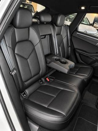 PORSCHE Macan usata, con Fendinebbia