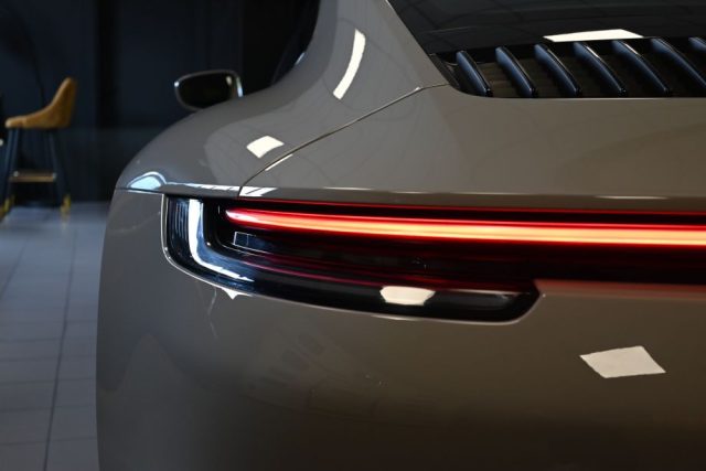 PORSCHE 992 usata 24