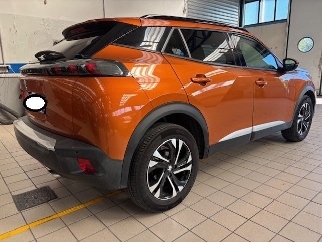 PEUGEOT 2008 usata, con Autoradio