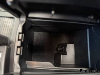 MERCEDES-BENZ E 200 usata, con Servosterzo