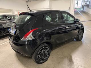 LANCIA Ypsilon usata, con Autoradio
