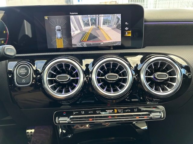 MERCEDES-BENZ A 200 usata, con Sedili riscaldati