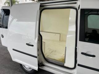 VOLKSWAGEN Caddy usata 17