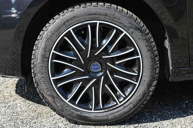 LANCIA Ypsilon usata, con Fendinebbia