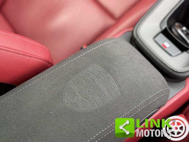 PORSCHE 911 usata, con Fari LED