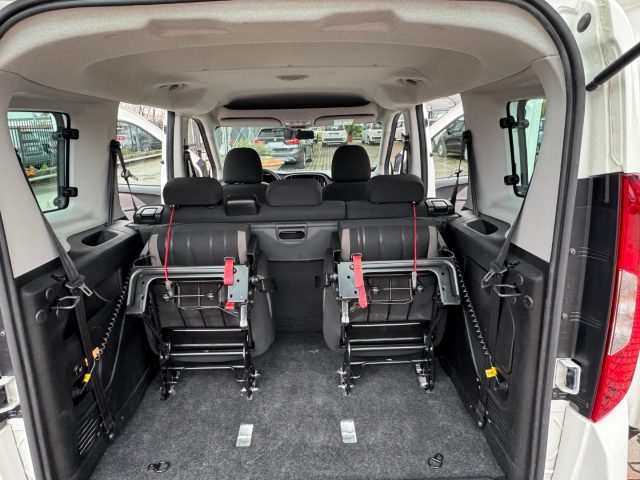 FIAT Doblo usata, con USB