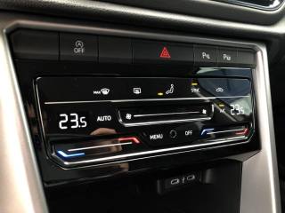 VOLKSWAGEN T-Roc usata, con Vivavoce