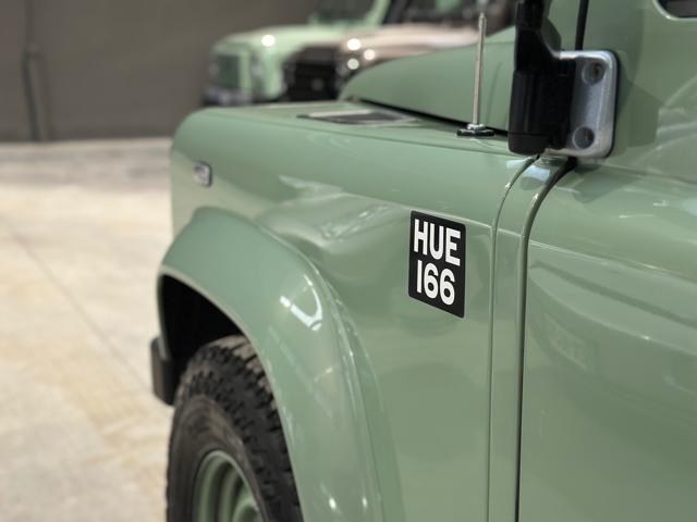 LAND ROVER Defender usata 30