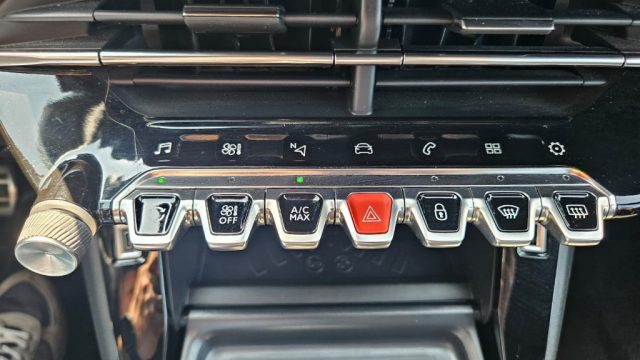 PEUGEOT 2008 usata, con Bluetooth