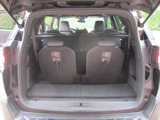 PEUGEOT 5008 usata, con Sedile posteriore sdoppiato