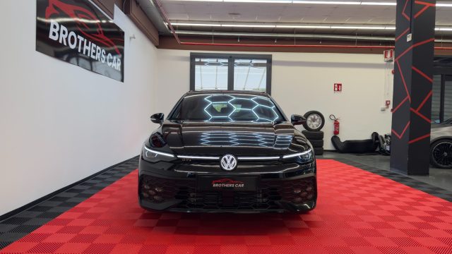 VOLKSWAGEN Golf usata, con Airbag