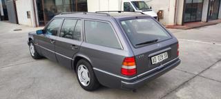 MERCEDES-BENZ E 200 usata, con Fendinebbia