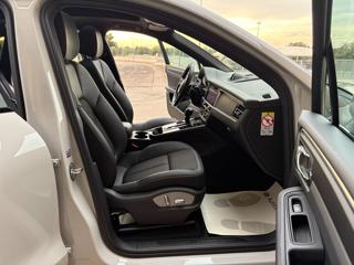 PORSCHE Macan usata, con Controllo automatico clima