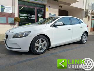 VOLVO V40 usata, con Pneumatici estivi