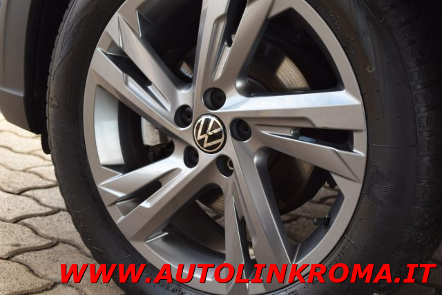 VOLKSWAGEN Taigo usata, con Park Distance Control