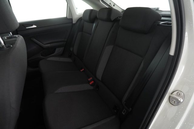 VOLKSWAGEN Taigo usata 3