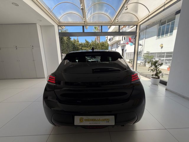 PEUGEOT 208 usata, con USB