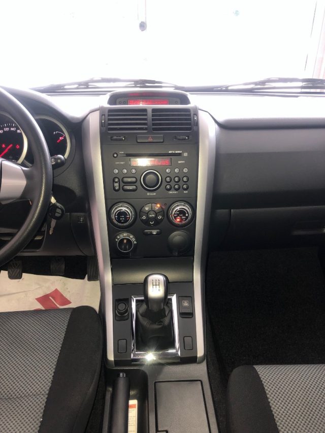 SUZUKI Grand Vitara usata, con Fendinebbia