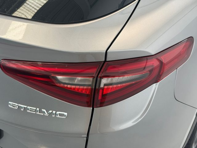 ALFA ROMEO Stelvio usata, con Monitoraggio pressione pneumatici