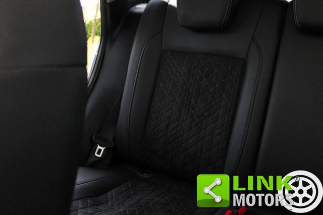 SUZUKI Vitara usata, con Leve al volante