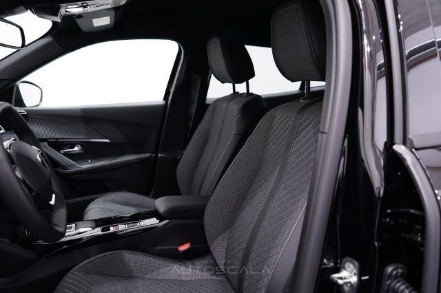 PEUGEOT 2008 usata, con Sistema di navigazione