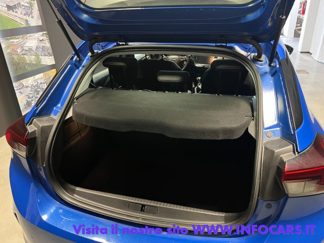 OPEL Corsa usata, con Touch screen
