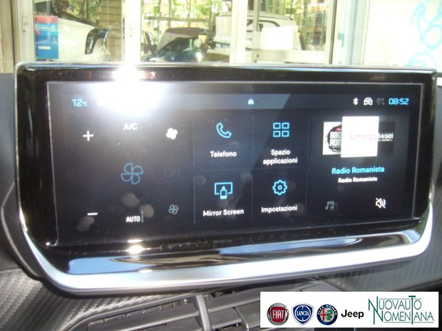 PEUGEOT 2008 usata, con Volante multifunzione