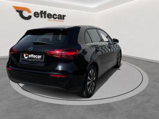 MERCEDES-BENZ A 180 usata, con Boardcomputer