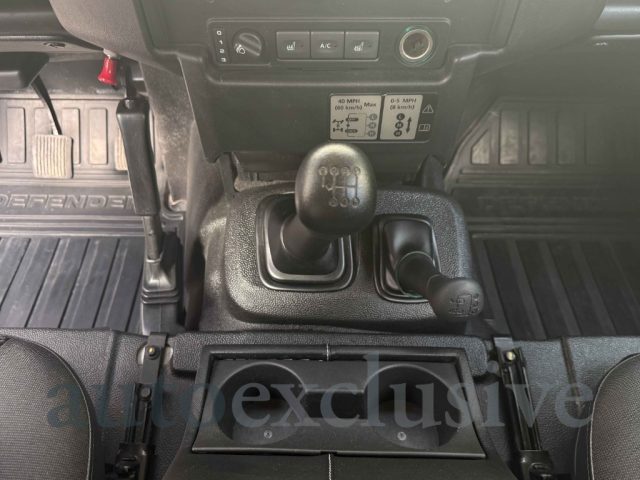 LAND ROVER Defender usata 14