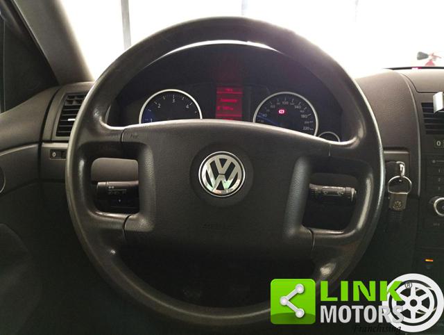 VOLKSWAGEN Touareg usata 19