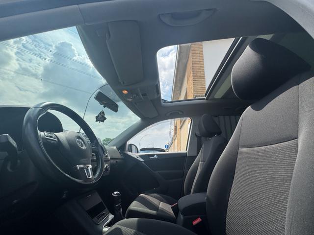VOLKSWAGEN Tiguan usata, con Autoradio