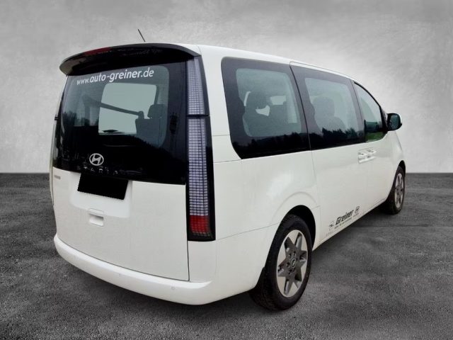 HYUNDAI Staria usata, con Alzacristalli elettrici