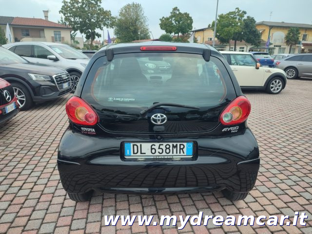 TOYOTA Aygo usata 18