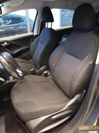 PEUGEOT 208 usata 19