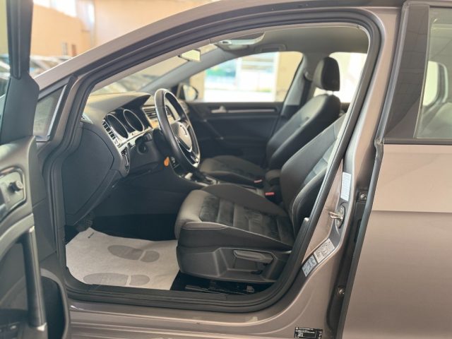 VOLKSWAGEN Golf usata, con Interni in pelle