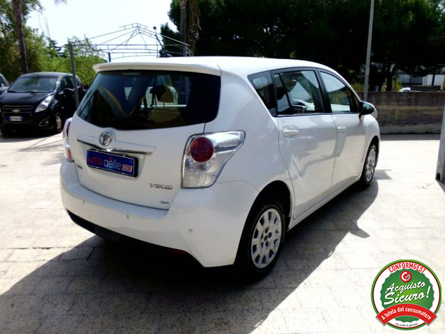 TOYOTA Verso usata, con Cruise Control