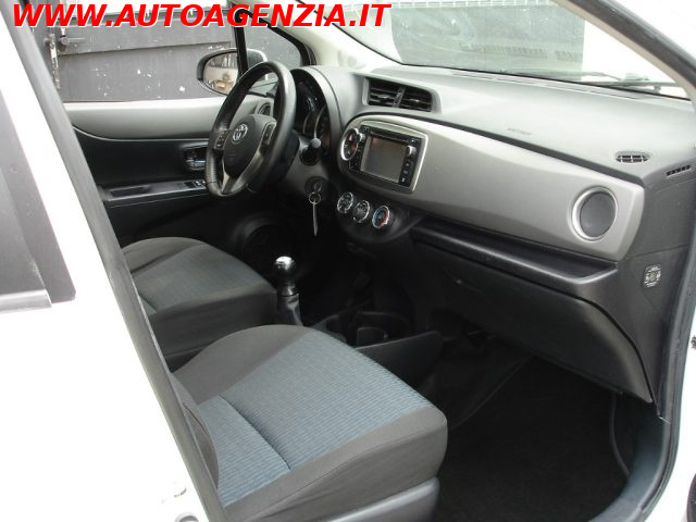 TOYOTA Yaris usata 14