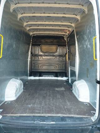 VOLKSWAGEN Crafter usata, con Servosterzo