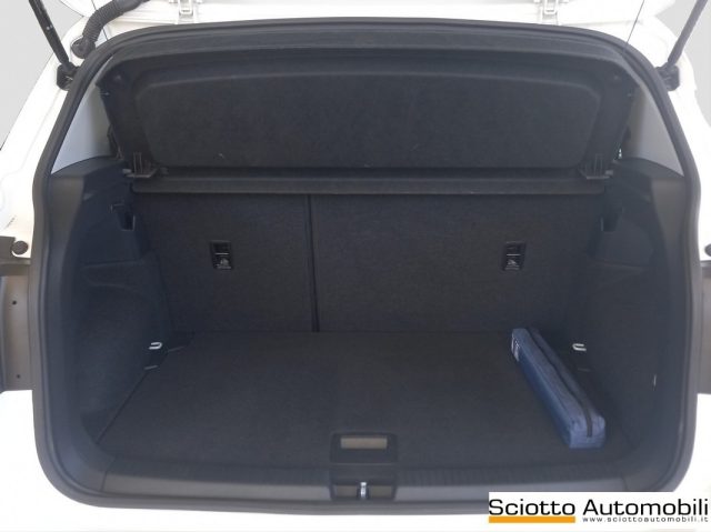 VOLKSWAGEN T-Cross usata, con Autoradio digitale