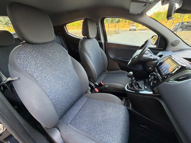 LANCIA Ypsilon usata, con Luci diurne LED