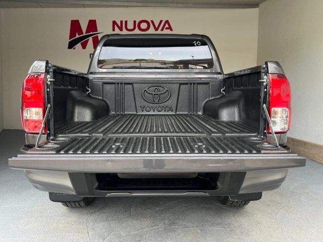 TOYOTA Hilux usata, con Fendinebbia