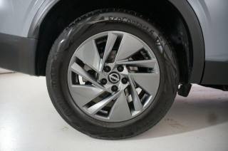 NISSAN Qashqai usata, con Autoradio