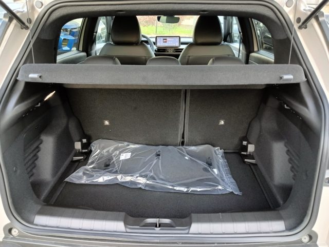 JEEP Avenger usata, con Sedile posteriore sdoppiato