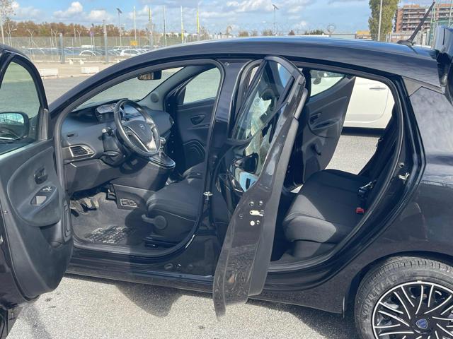 LANCIA Ypsilon usata, con Controllo trazione