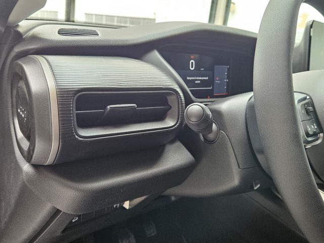 JEEP Avenger usata, con USB