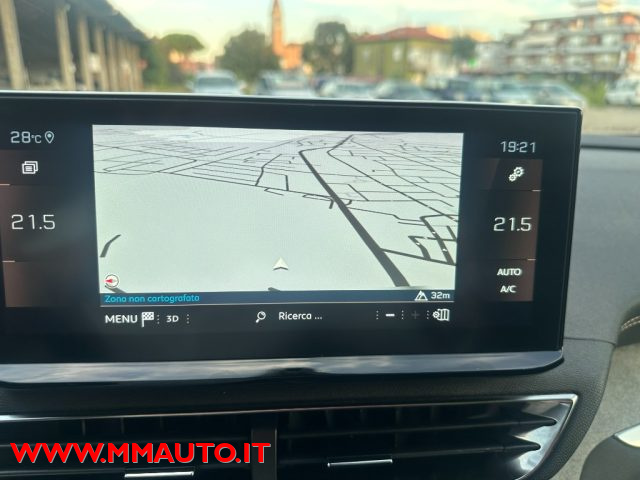 PEUGEOT 3008 usata, con Leve al volante