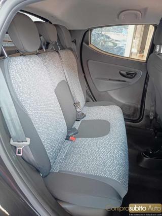 LANCIA Ypsilon usata, con Park Distance Control